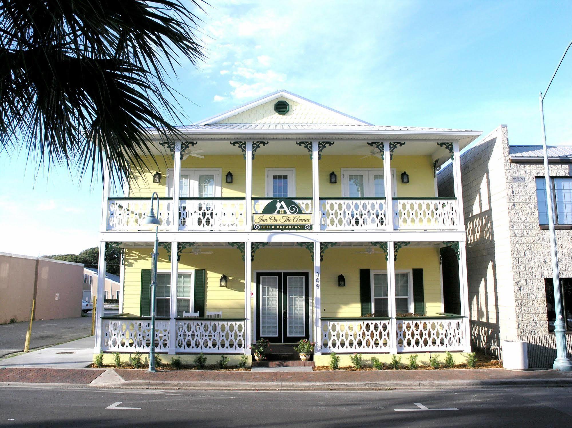 Inn On The Avenue New Smyrna Beach Bagian luar foto